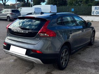 VOLVO V40 Cross Country 1.6 d2 Momentum 3