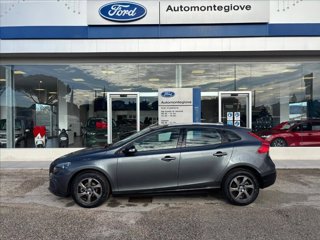 VOLVO V40 Cross Country 1.6 d2 Momentum 7